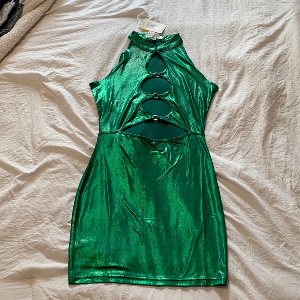 Simmi 90s keyhole cutout bodycon dress